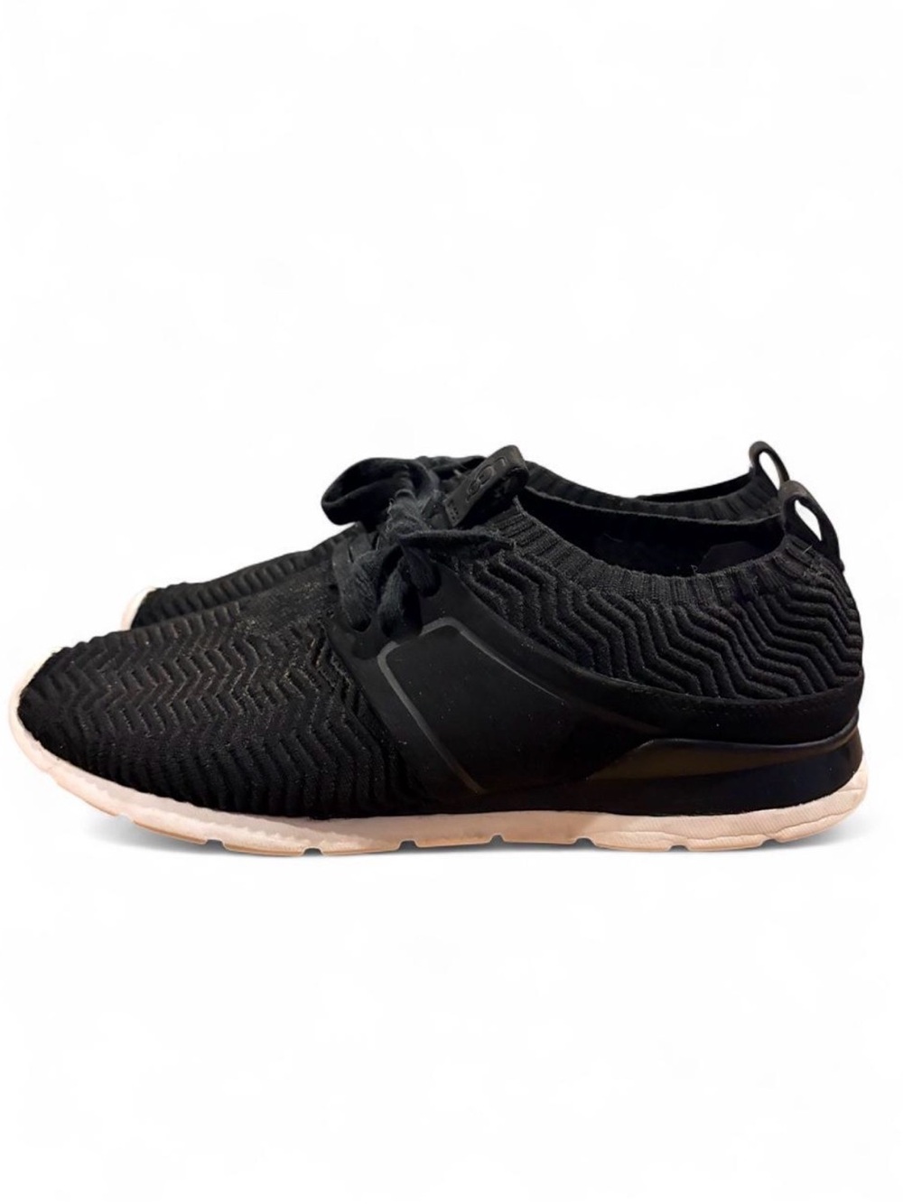 UGG Willows Sneakers Black Women’s Size 8 Treadlite Comfort Casual Shoes